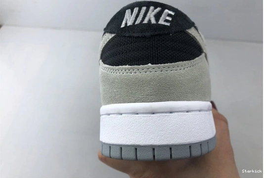 Low Pro Sb Dunk Wolf Zoom Black Grey-White-White Nike 854866-001 0925